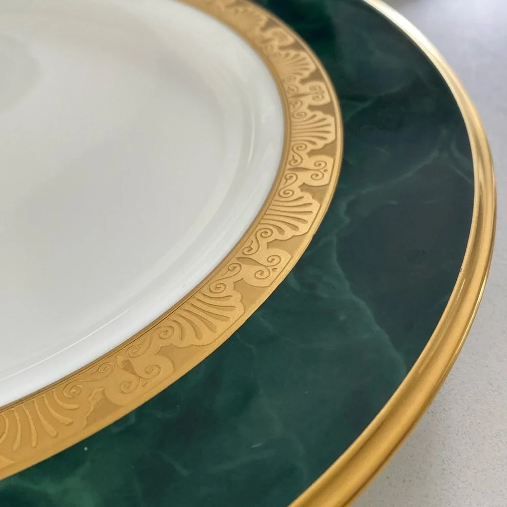Noritake Fitzgerald | Set of 4 Bone China Dinner Plates (Marbled Green/Gold)
